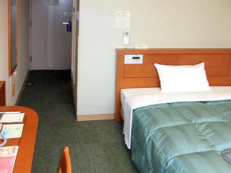 Hotel Route-Inn Fukaya Ekimae Exterior foto